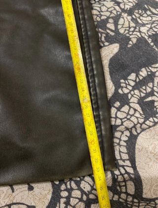 Falda corta Zara color caqui