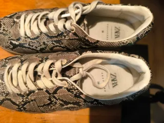 Zapatillas Zara Talla 38 Estampado Serpiente
