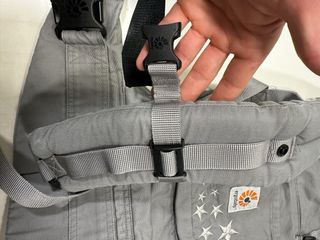 Mochila porteo Ergobaby + Reductor Recién Nacido