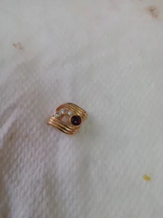 Ciondolo oro con pietre