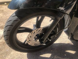 Peugeot Tweet 125i Negra