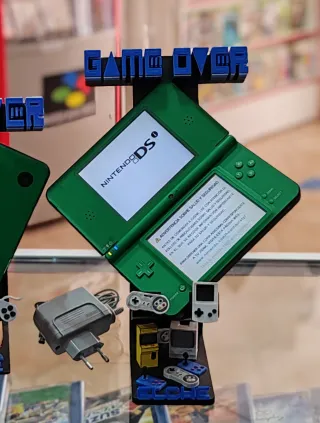 Nintendo DSi XL Verde