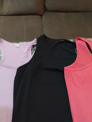 3 Camisetas Deportivas Mujer 5€