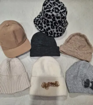 7 cappelli donna in lana