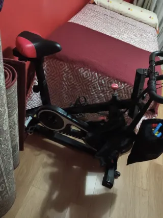 Andador y bicicleta estática