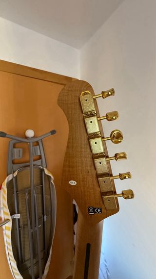 Harley Benton Serie Deluxe Guitarra Eléctrica