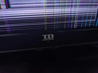 Televisión plana negra para reparar