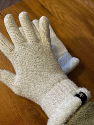Guantes de mujer crema con pelo
