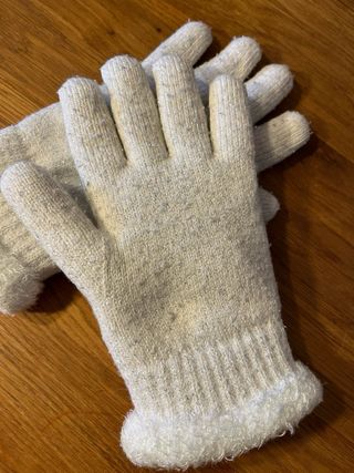Guantes de mujer crema con pelo