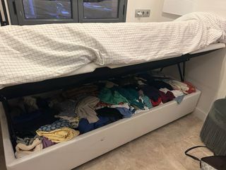 Cama individual con almacenaje