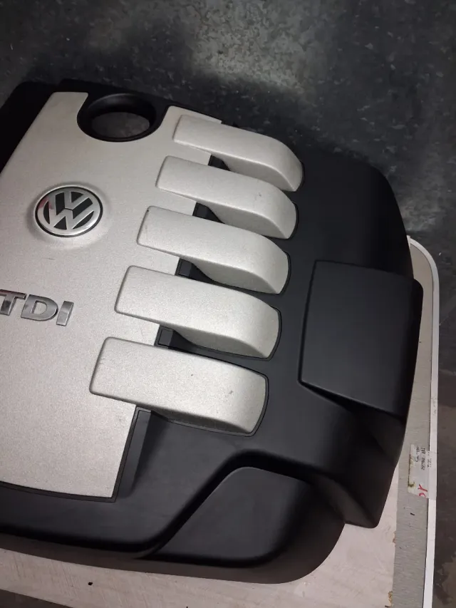 Tapa Motor VW Touareg R5 TDI