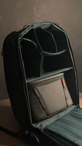 Mochila Pgytech OneMo 2 25L-33L Negra