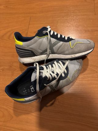 Zapatillas Munich Grises y Amarillas