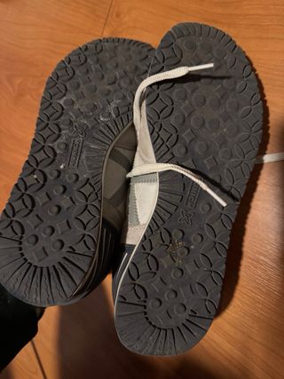 Zapatillas Munich Grises y Amarillas