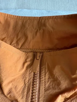 Chaqueta Jordan Talla L Naranja