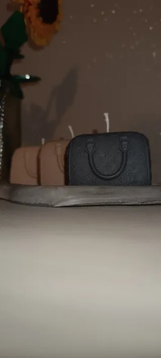 Candela profumata a forma di borsetta in cera soia