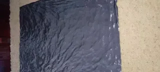 Tela color plateado brillante