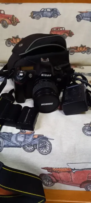 Fotocamera Nikon D70 completa