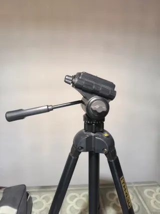 Trípode Heiwa TH-430