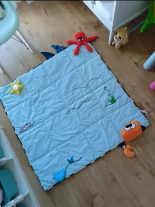 Manta de juegos para bebé IKEA