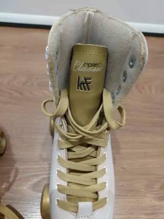 Patines Clásicos Blancos y Dorados Pie 38