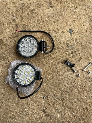 2 Focos LED Redondos