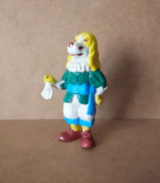 Antigua Figura de PVC del REY LUIS Mosqueperro