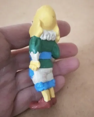 Antigua Figura de PVC del REY LUIS Mosqueperro