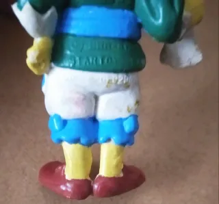 Antigua Figura de PVC del REY LUIS Mosqueperro