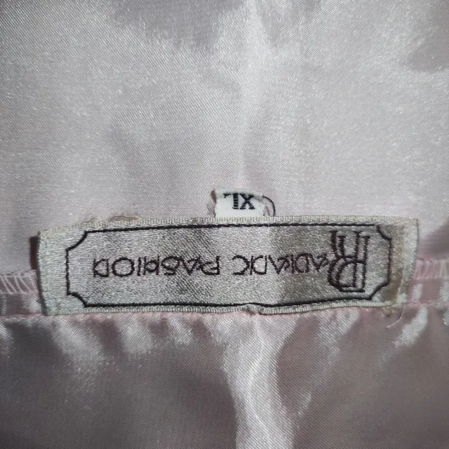 Conjunto lencería rosa satinado