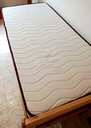 Cama y colchón