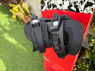 Tabla Snowboard Bataleon Funkink 148 + Fijaciones