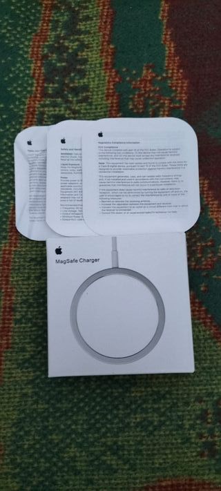 Funda Apple iPhone 17  Cuero + Cargador MagSafe