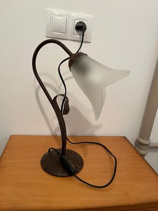 Lámpara de mesa metal y cristal