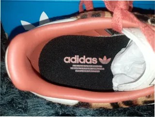 Adidas Samba OG Leopardo Rojo Talla 38.5