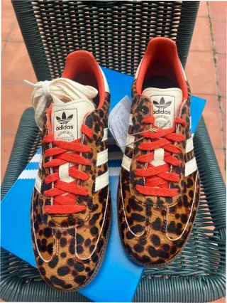 Adidas Samba OG Leopardo Rojo Talla 38.5