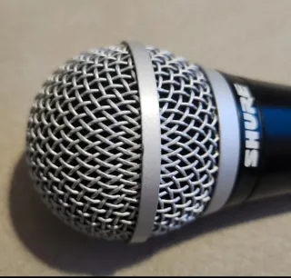 Micrófono Shure PG58 Cardio.