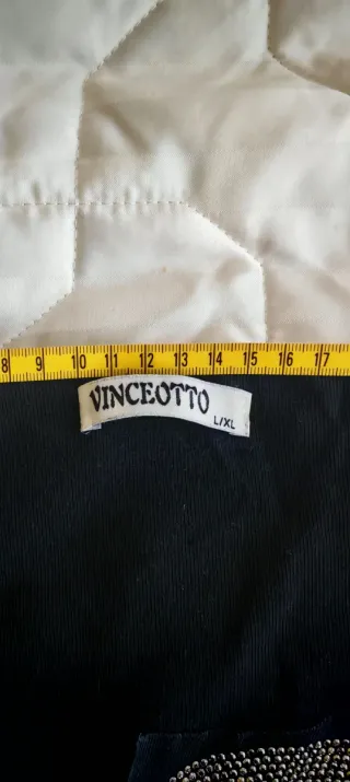 Maglietta nera con cuore glitter