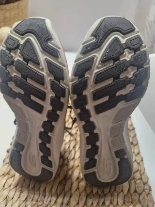 Deportivas Skechers Arch Fit Negro/Oro