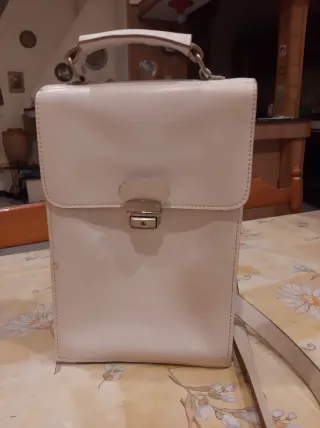 Borsello bianco in pelle