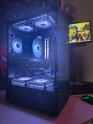 PC Gaming Ryzen 7 7700 + RTX 5060