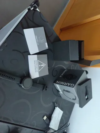 Reloj Garmin Vívomove 4S Negro