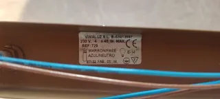 Lámpara de techo tulipas doradas