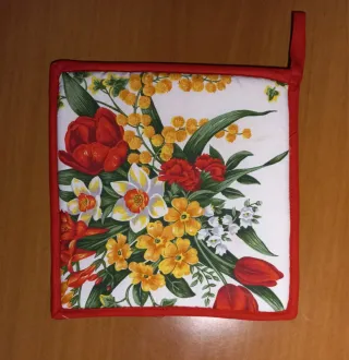 Set regalo strofinaccio con fiori