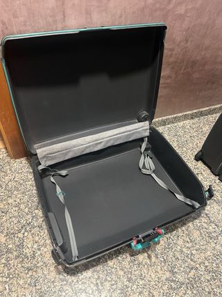 Juego 2 Maletas Samsonite Negras y Turquesa