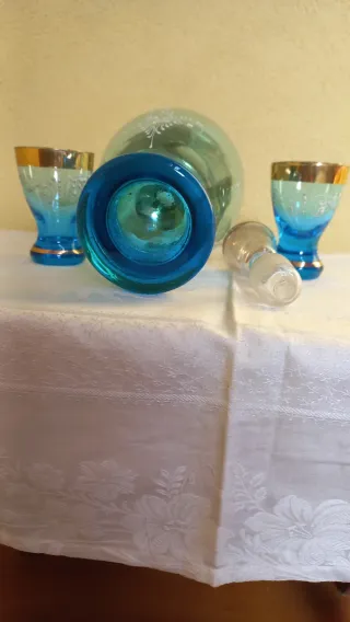 Caraffa e 2 bicchieri in vetro