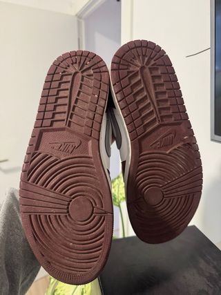 Jordan 1 Low Granate Blanco Gris Talla 43