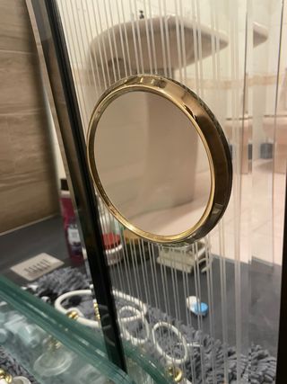 Espejo de baño y accesorios