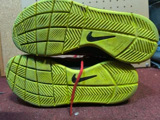 Zapatillas Nike Talla 38 Rojas y Amarillas