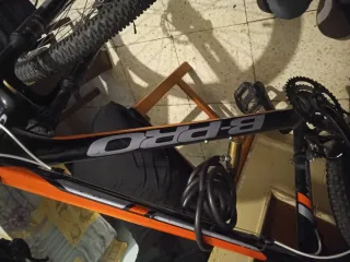 Bicicleta B-PRO !  De montaña o carretera ...